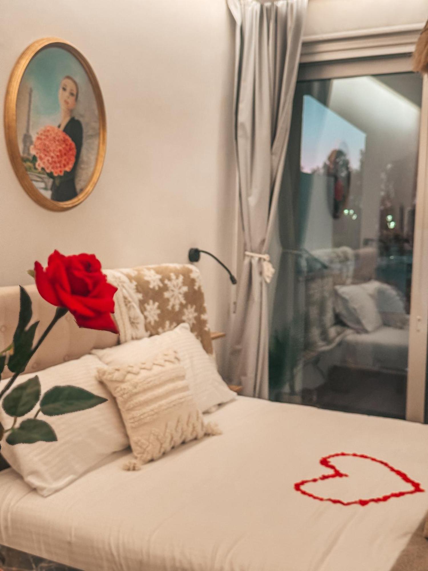 Appartement Bohemian Rhapsody à Paphos Extérieur photo