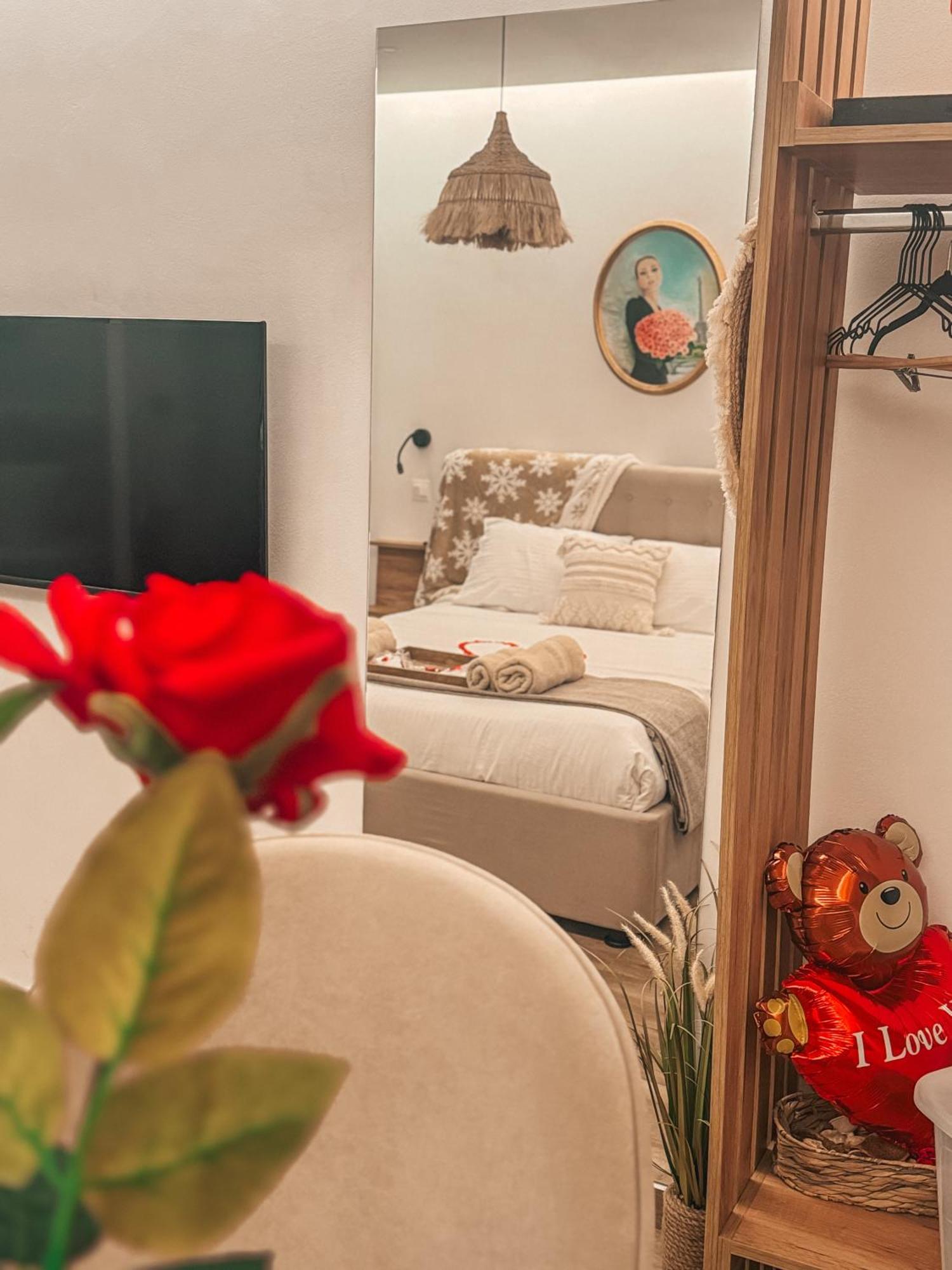 Appartement Bohemian Rhapsody à Paphos Extérieur photo
